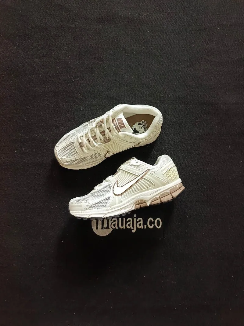 Nike Zoom Vomero 5 Sail Light Orwood Brown photo 1