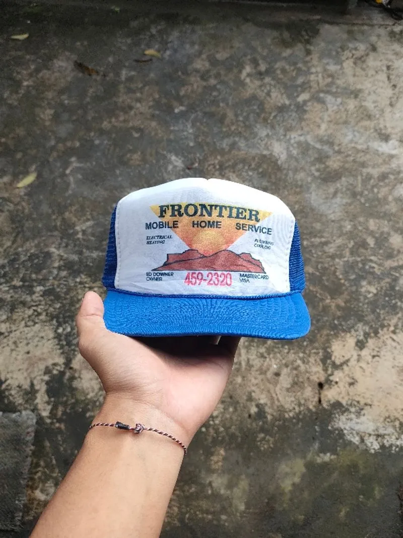 Topi Trucker Frontier Mobile Home Service  photo 1