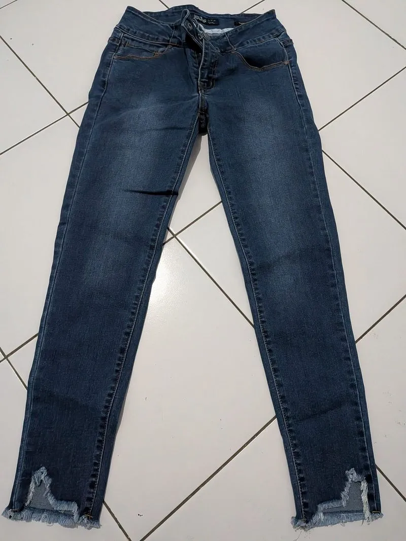 PRELOVED] Skinny Jeans Paris Woman - Dark Blue photo 1