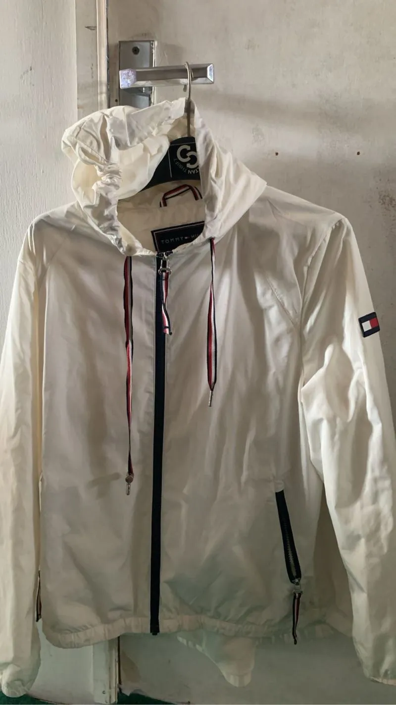 jaket windbreaker tommy photo 1