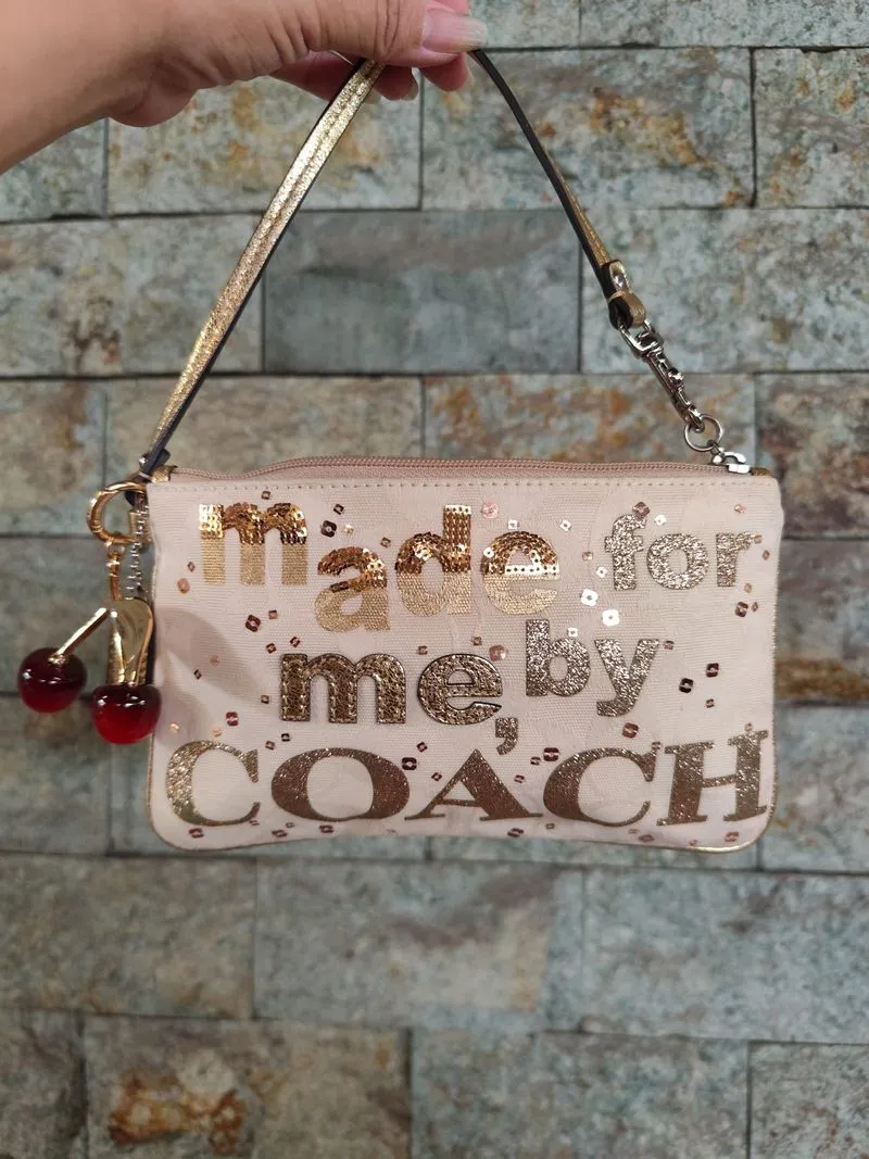 COACH PATCHWORK "MADE FOR ME" WRISLET LIMITED EDITION photo 1
