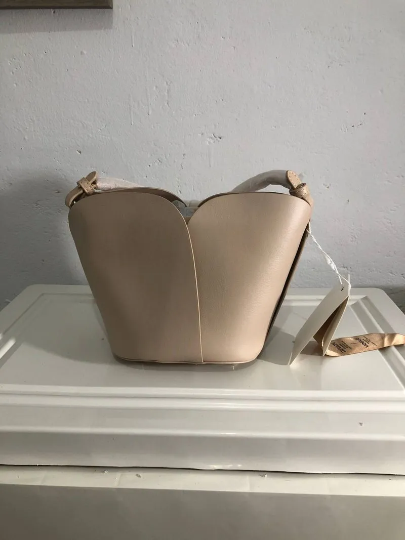 Tulip bag age free photo 1