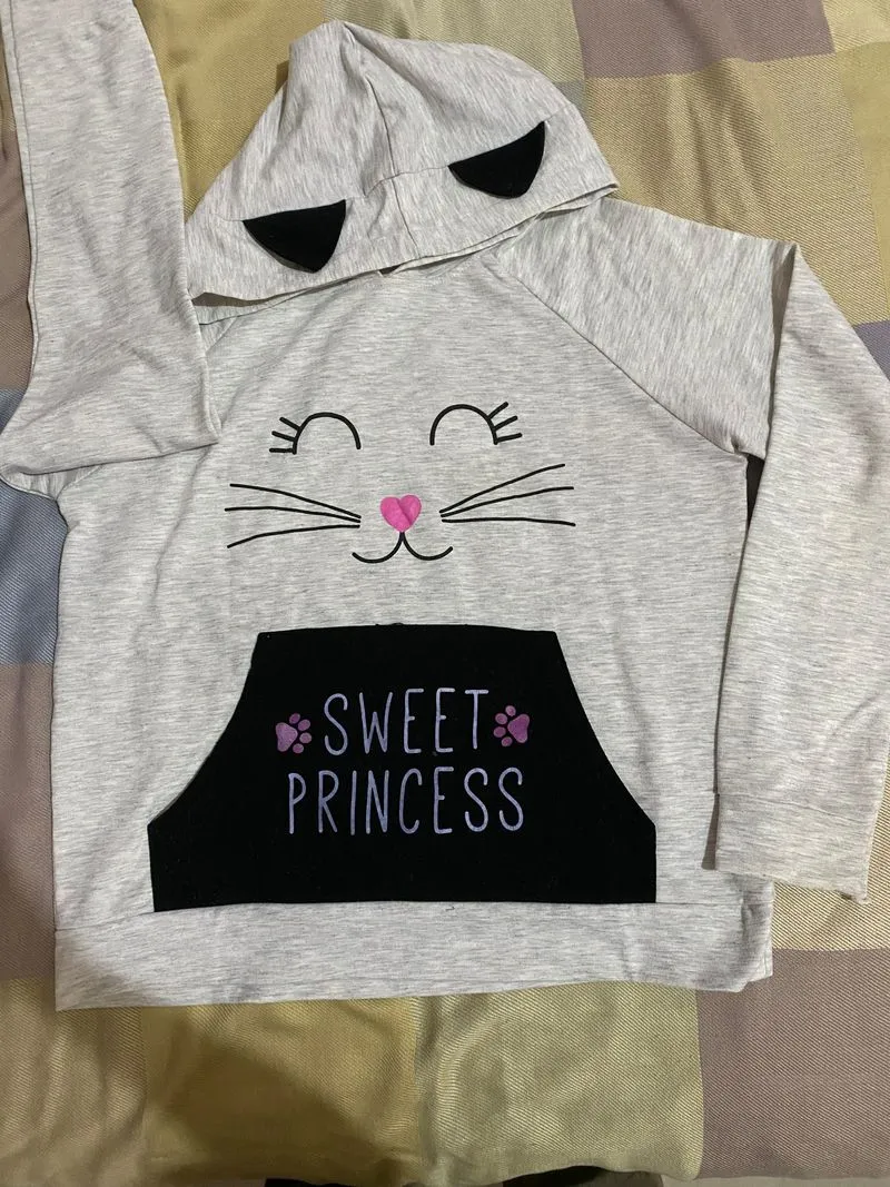 Sweater Hoodie  photo 1