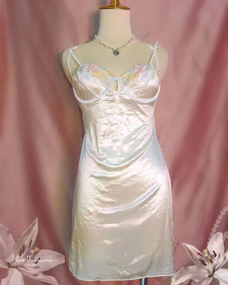 Broken white floral cupped slip dress photo 1