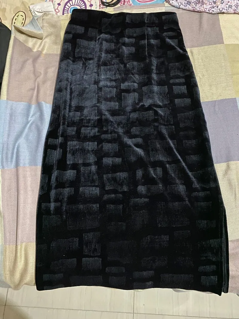 Rok hitam vintage velvet photo 1