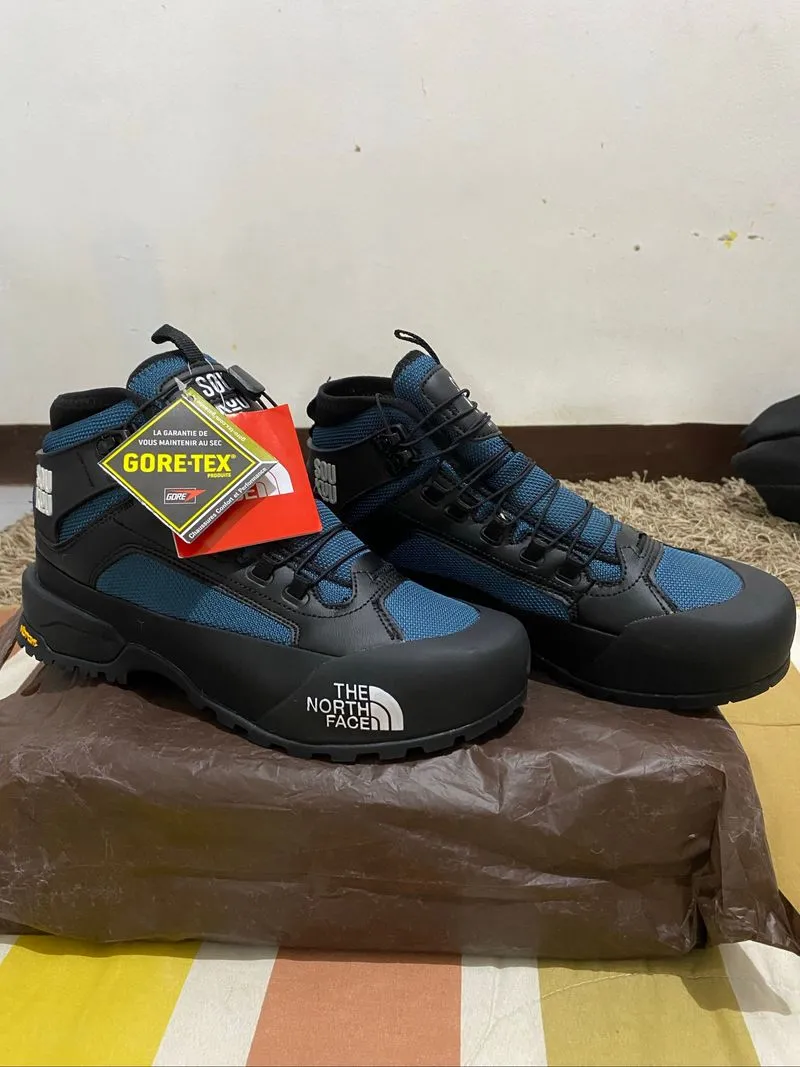 Sepatu Goretex TNF X Undercover photo 1