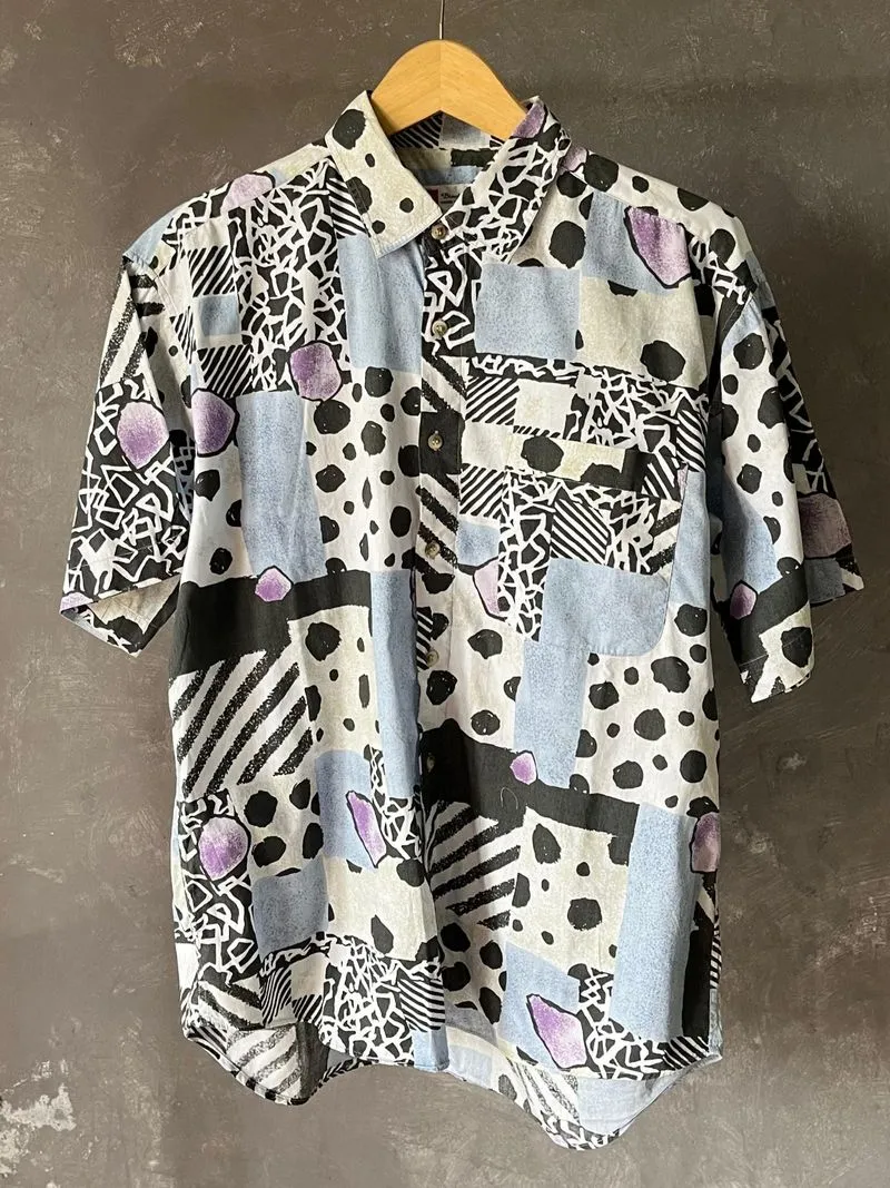 VINTAGE 90s SHIRT ABSTRAK LEOPARD photo 1