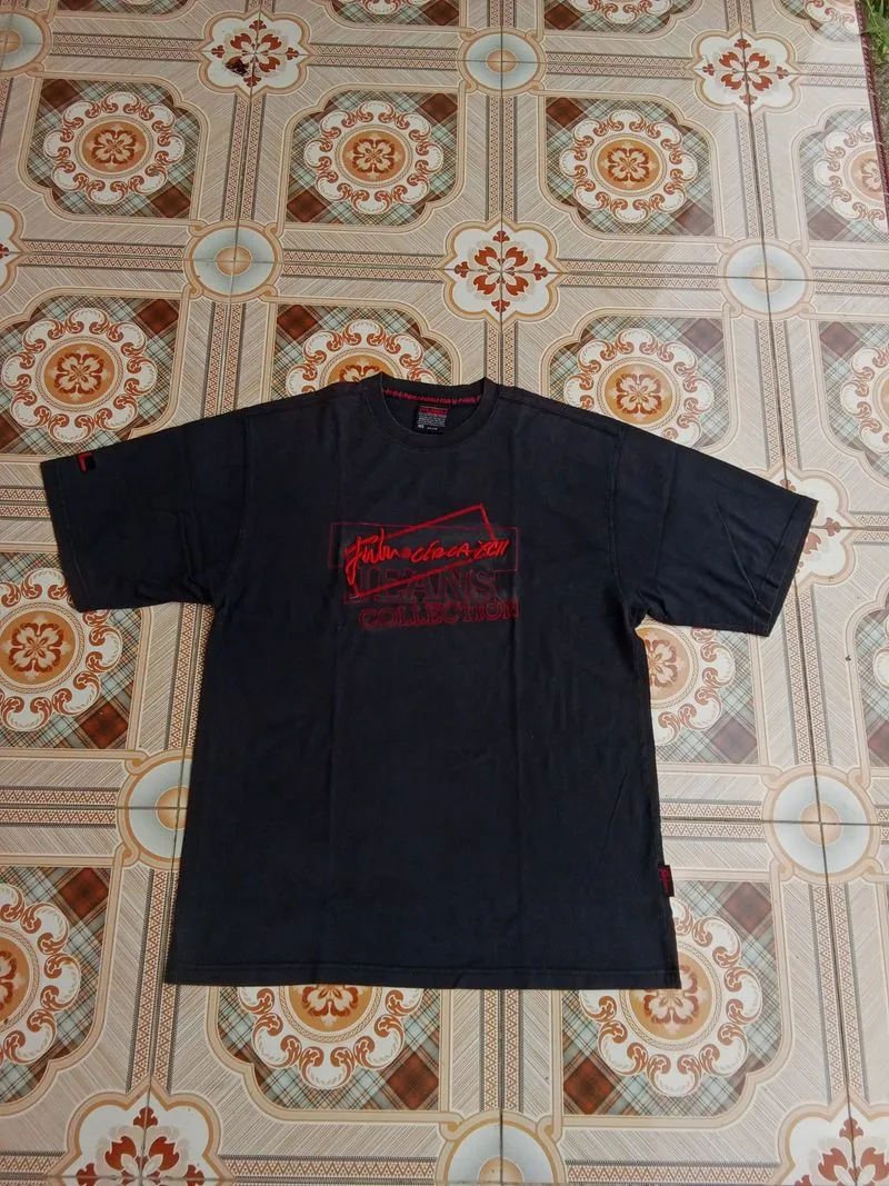T-shirt FUBU photo 1