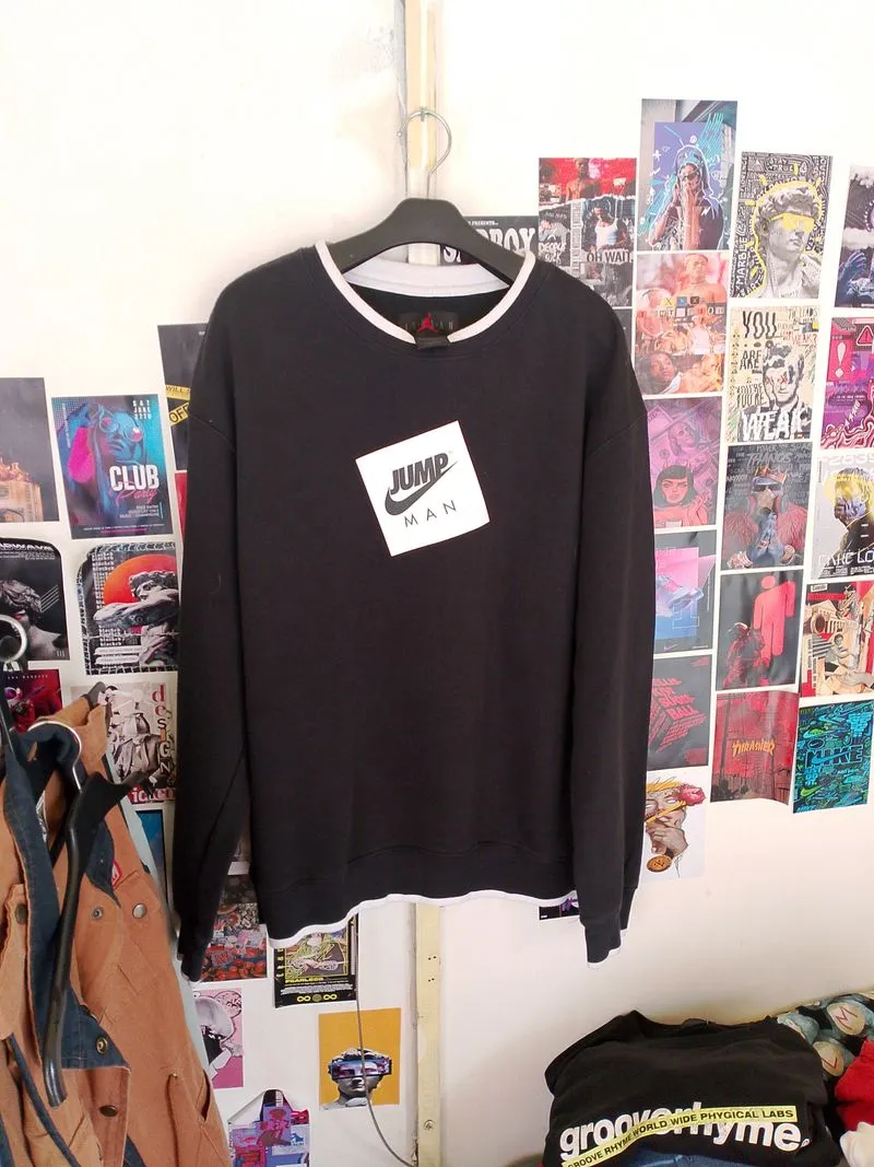 Nike Air Jordan Streetwear Casual Sweater Pria black photo 1