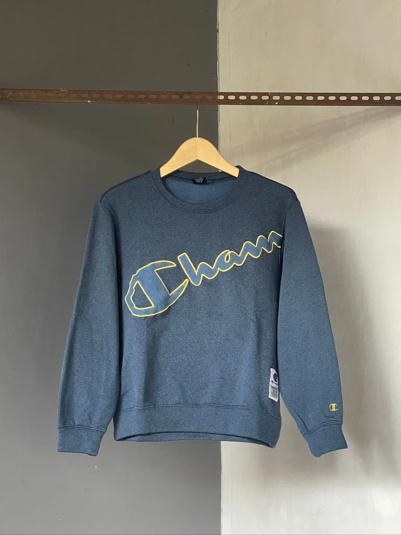 Champion Big Script Sweater photo 1