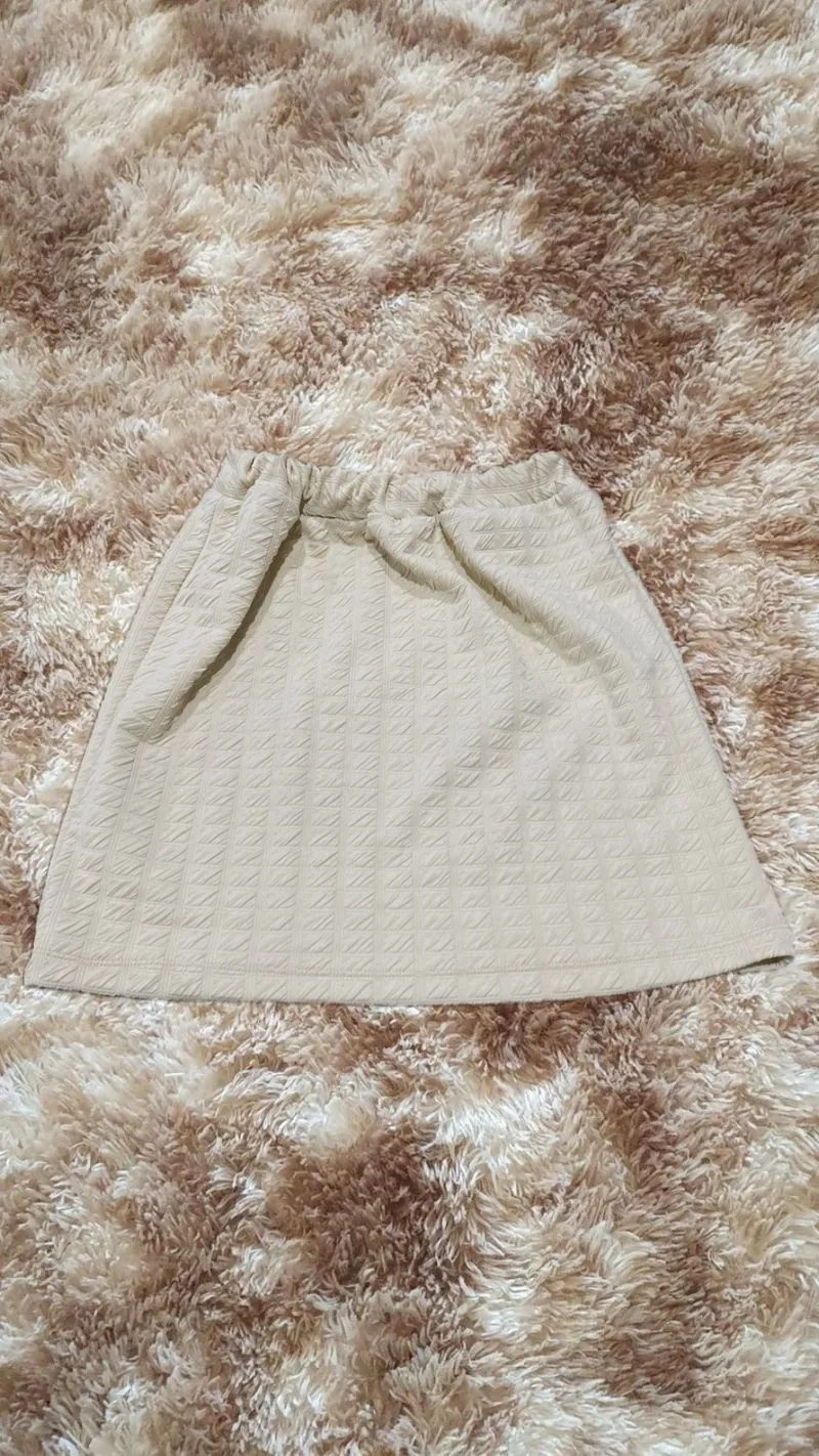 Minimalist Casual Mini skirt Wanita cream photo 1