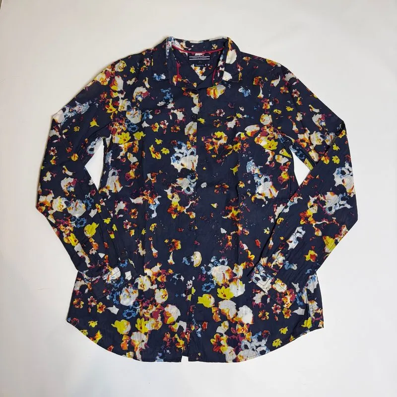Tommy Hilfiger Asbtract Floral Paint Button Up Collared Top photo 1