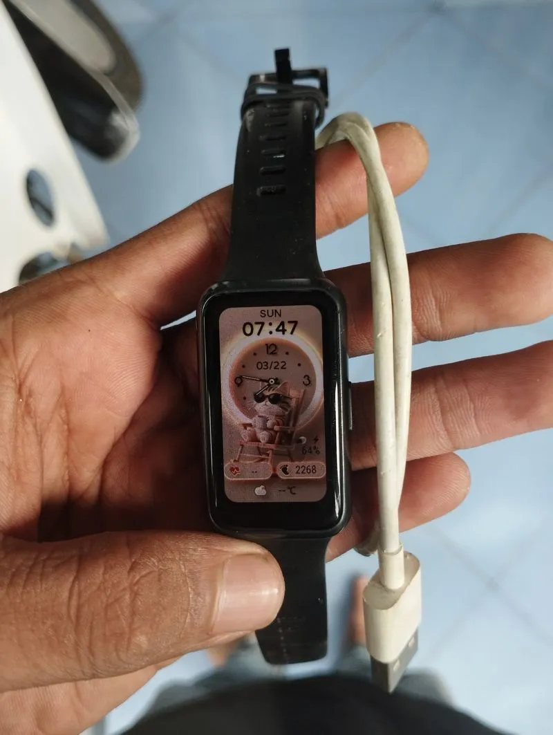 band 7 huawei photo 1
