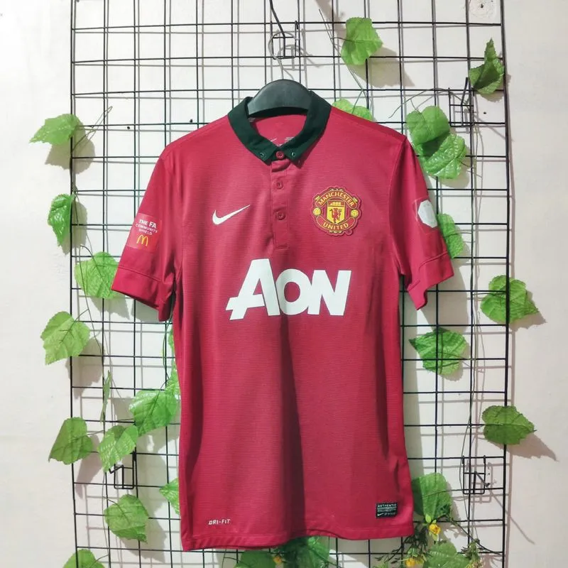 Manchester United Home Shirt/Jersey 2013 - 2014 ORIGINAL  photo 1