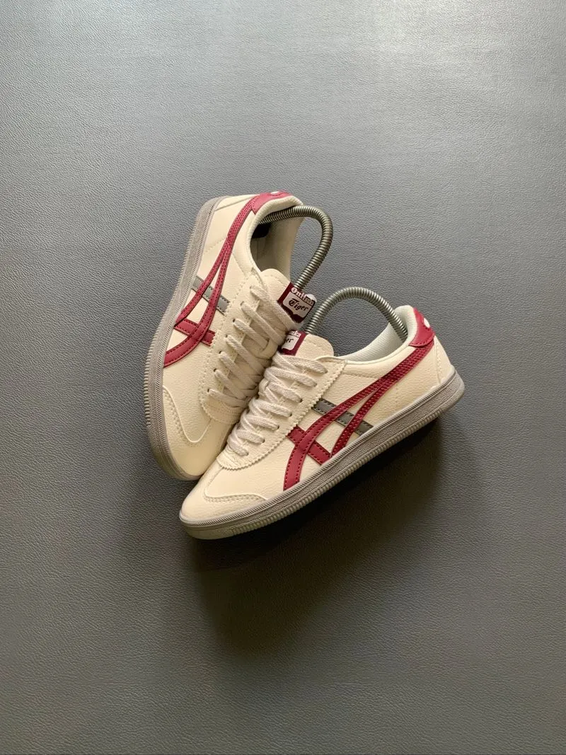 Onitsuka Tiger Tokuten White Burgundy photo 1