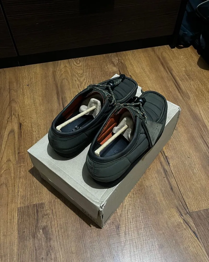 Clarks Pakaian adat Casual shoe Pria green khaki photo 1