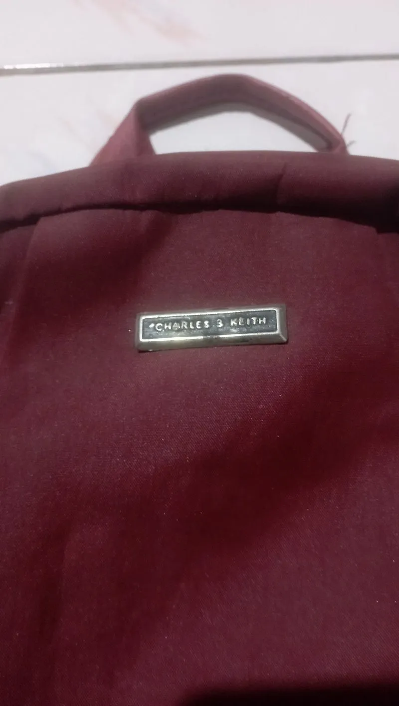Tas Ransel Charles and Keith Burgundi  photo 1