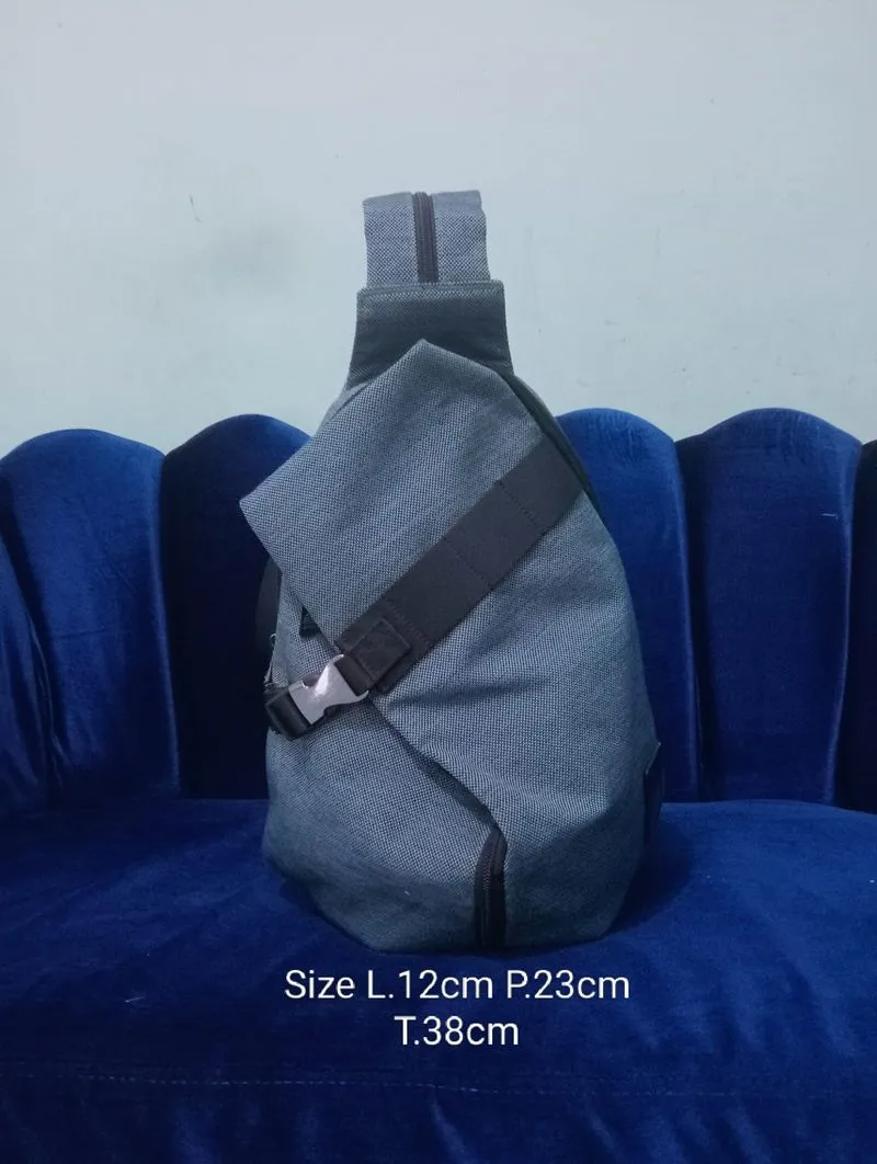Crossbody/waistbag/ransel jalan/selempang pria PR0M4X  photo 1