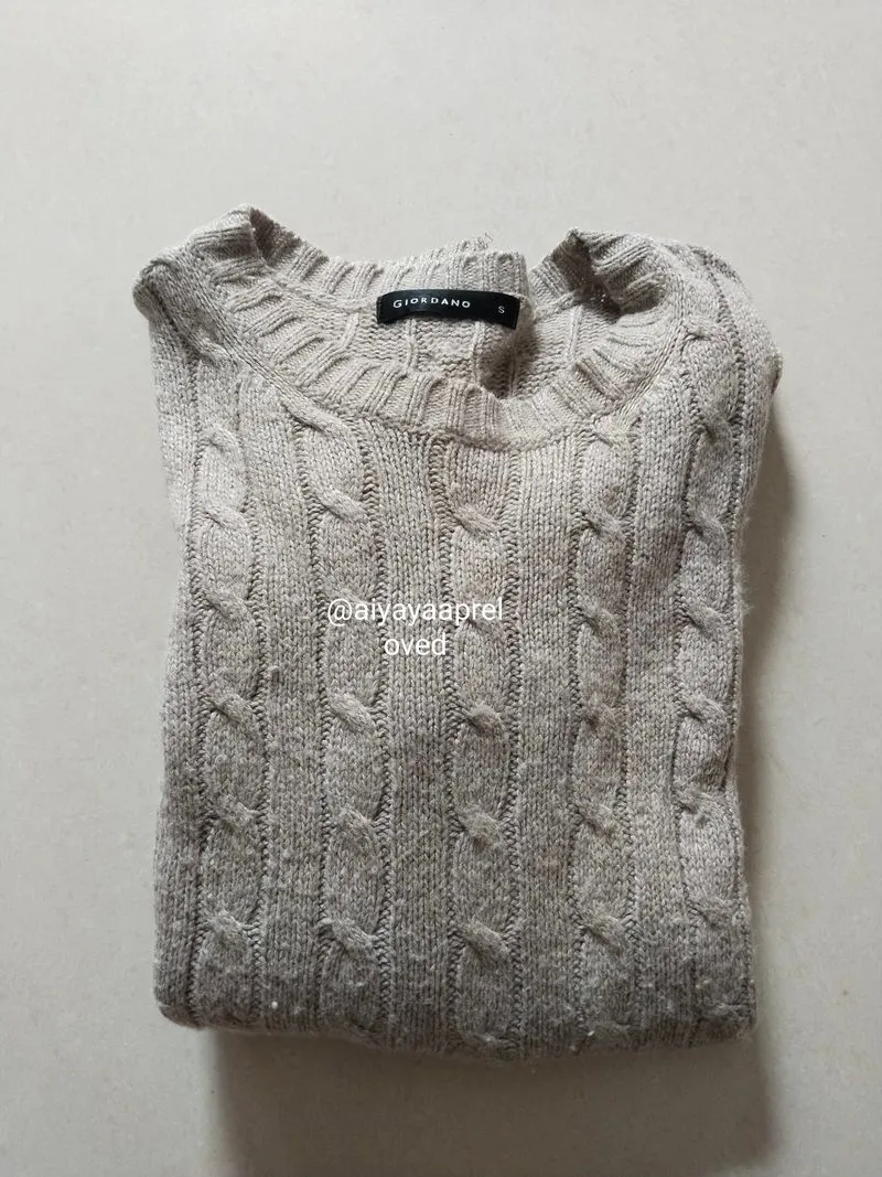 giordano cable knit photo 1