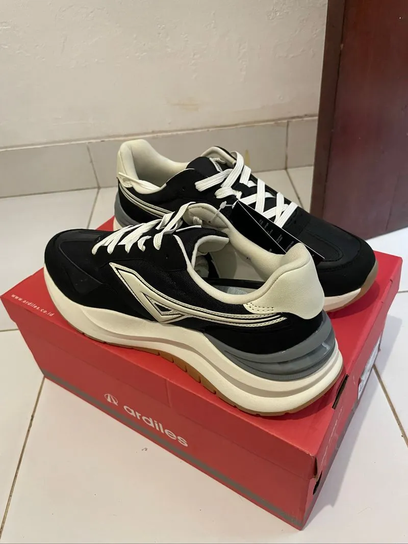 Sepatu Ardiles Volstog photo 1