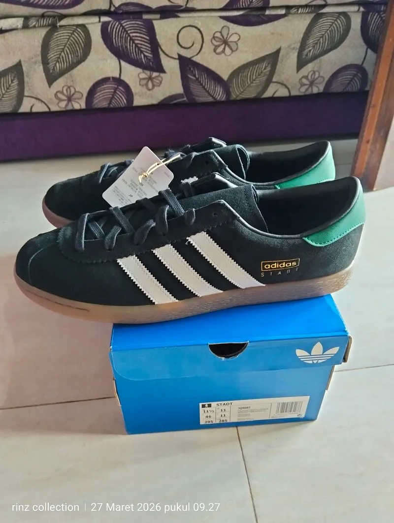 Adidas STADT city series black photo 1