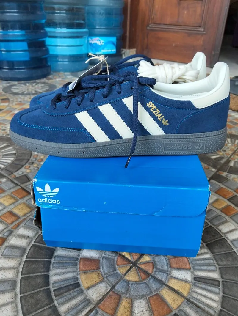 Adidas handball spezial night indigo navy photo 1