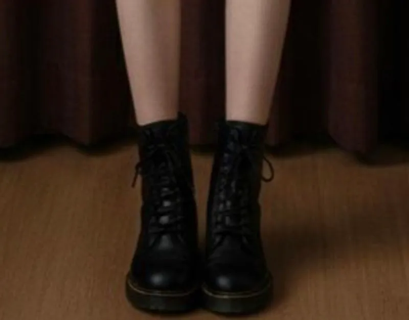 Sepatu boots tali kulit hitam leather black y2k Korean style photo 1