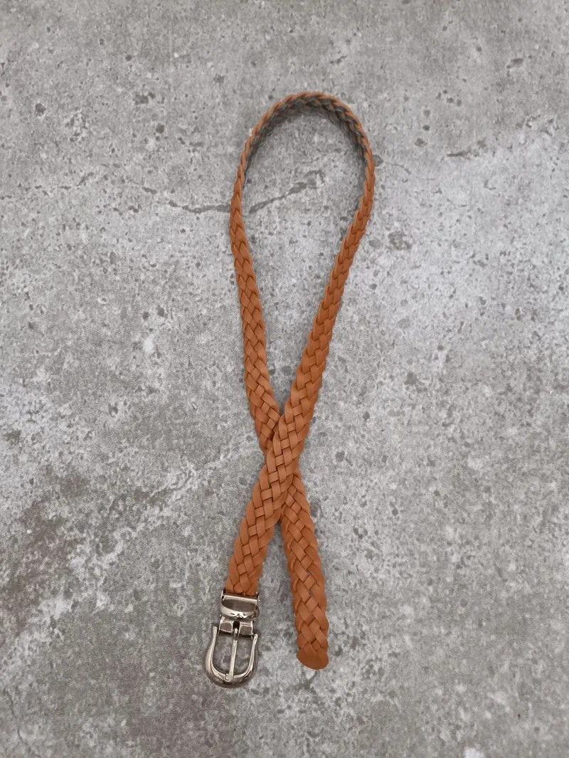 leather belt  photo 1