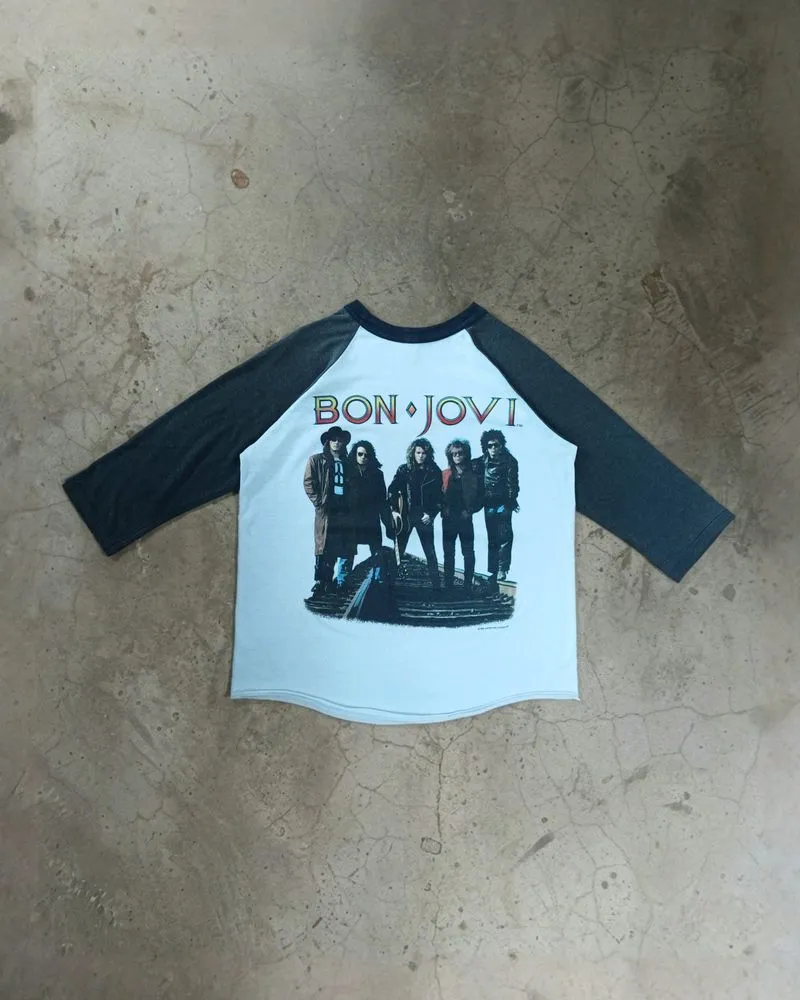 Vintage 80s raglan/tshirt bon jovi the brotherhood on tour photo 1