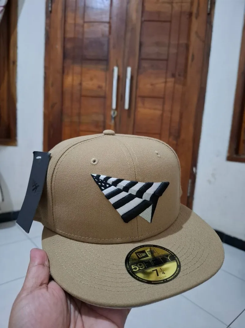 TOPI NEW ERA PAPER PLANE photo 1