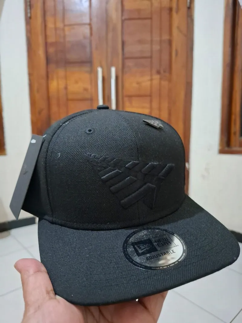 TOPI NEW ERA PAPER PLANE BLACK ON BLACK photo 1