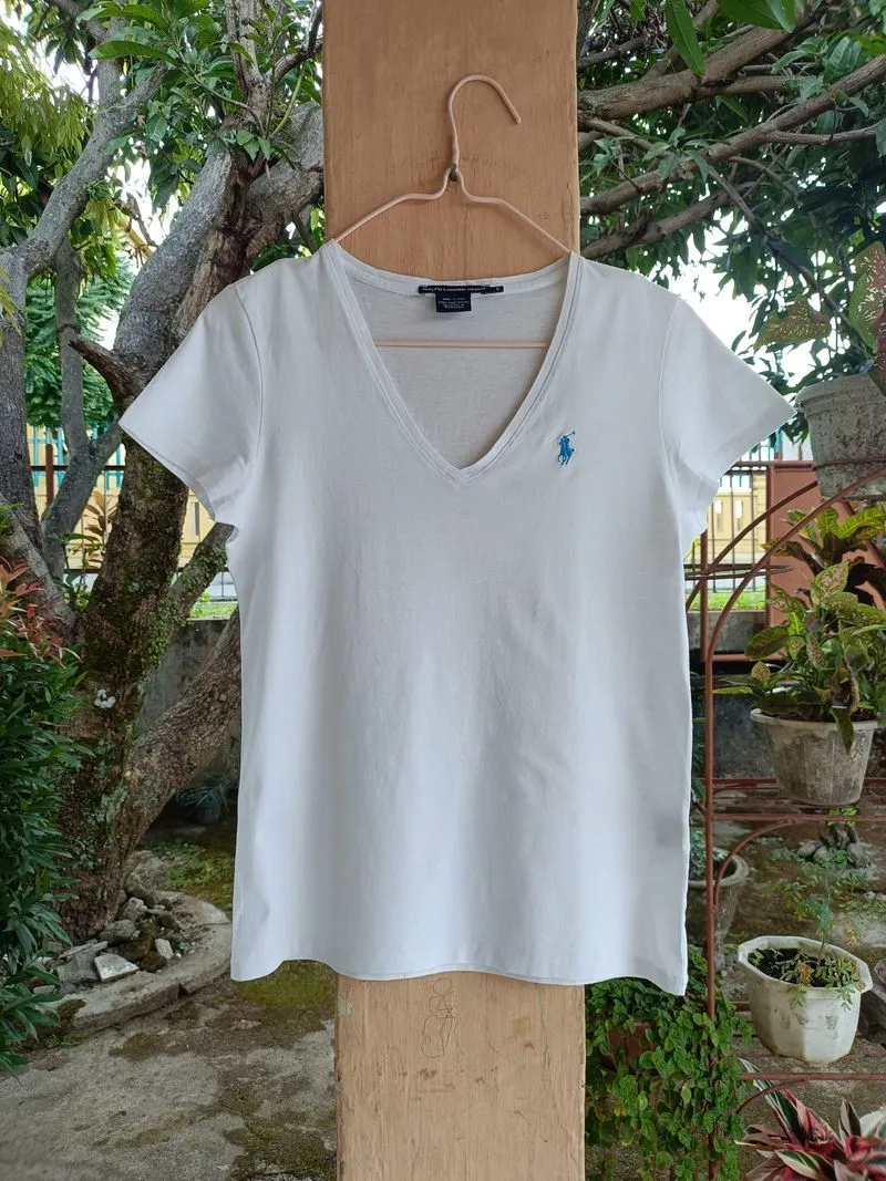 Ralph Lauren Sport V-Neck T-shirt Women's Vintage photo 1