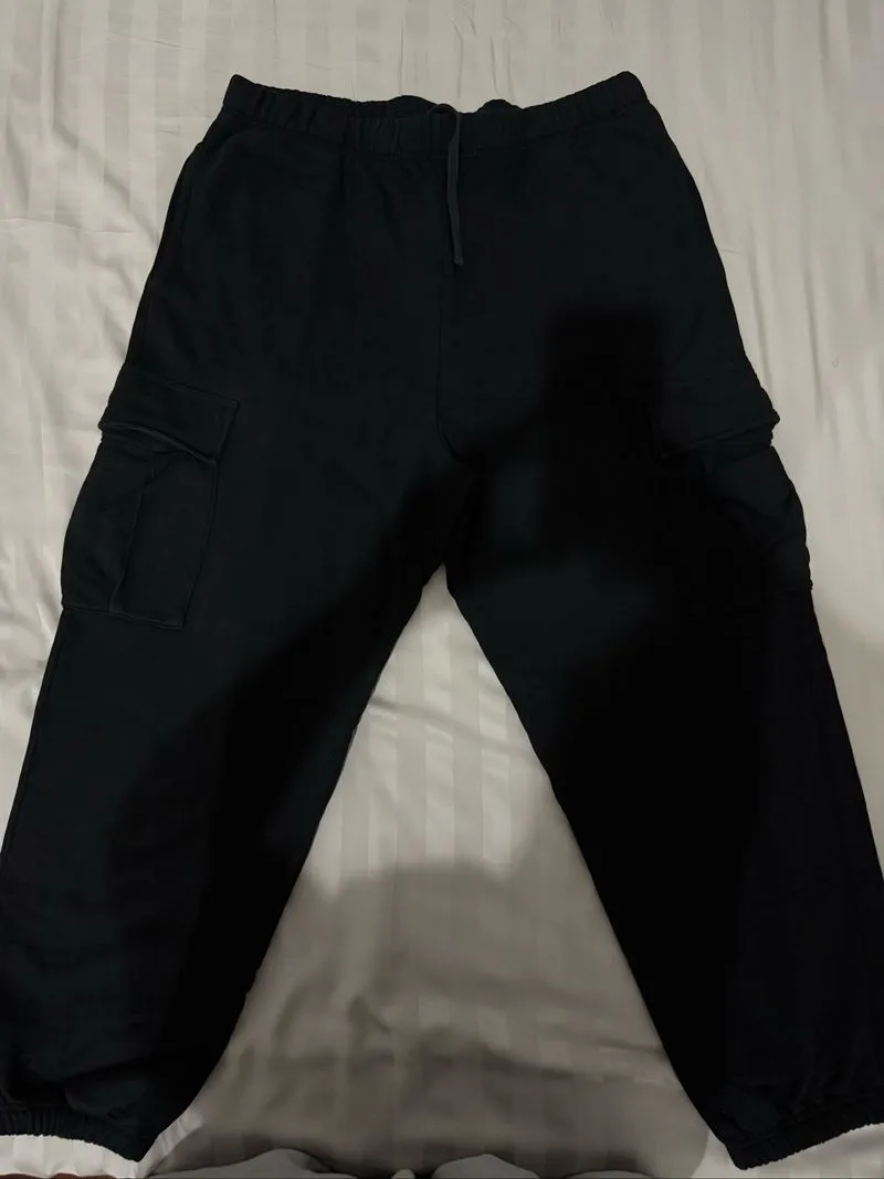 Carhartt WIP Cargo Sweat Pants photo 1