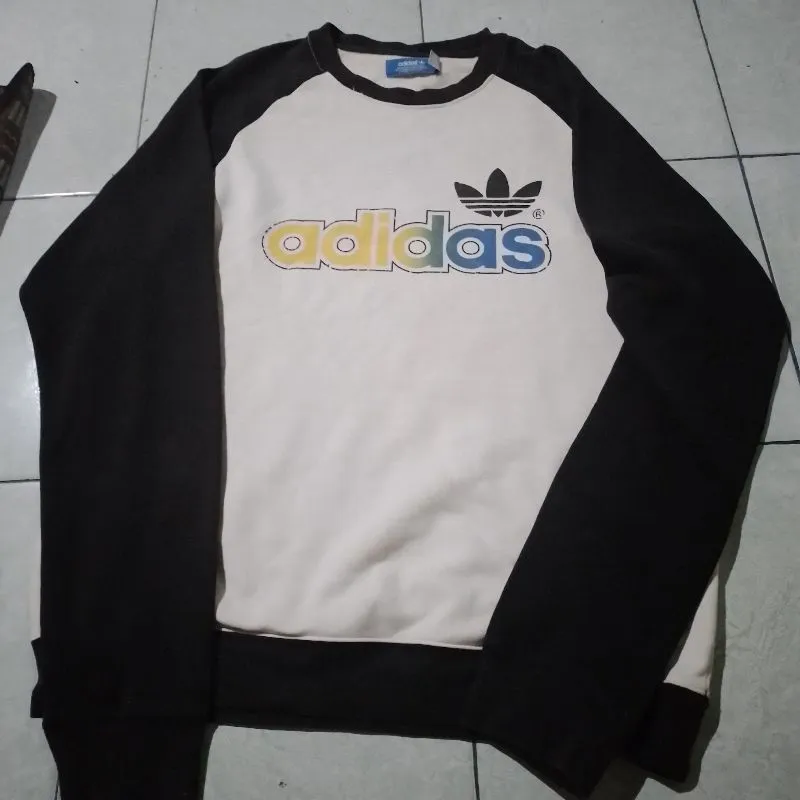 Crewnwck adidas photo 1