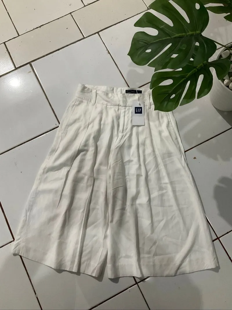  GAP Original High Waist Flowy (NEW with Tag) photo 1