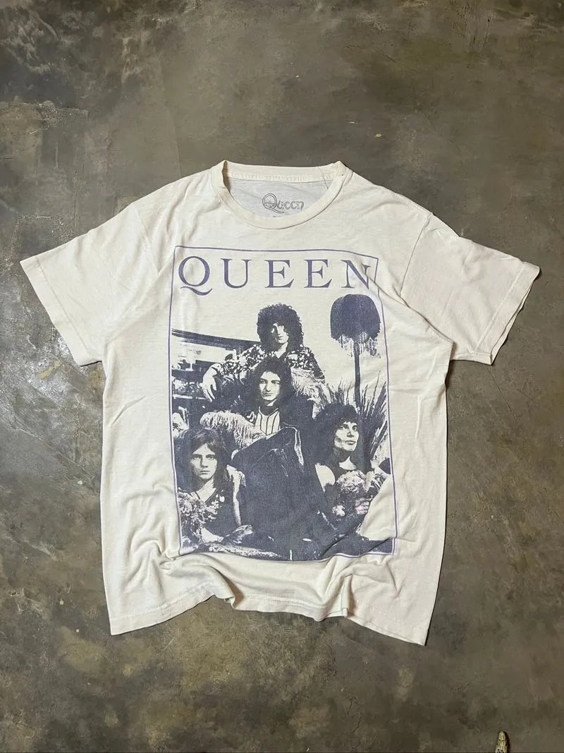 T-shirt QUEEN photo 1