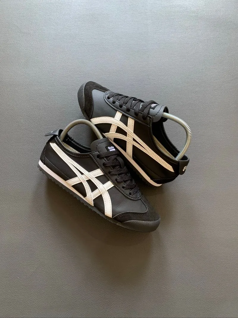 Onitsuka Tiger Mexico 66 Black White photo 1