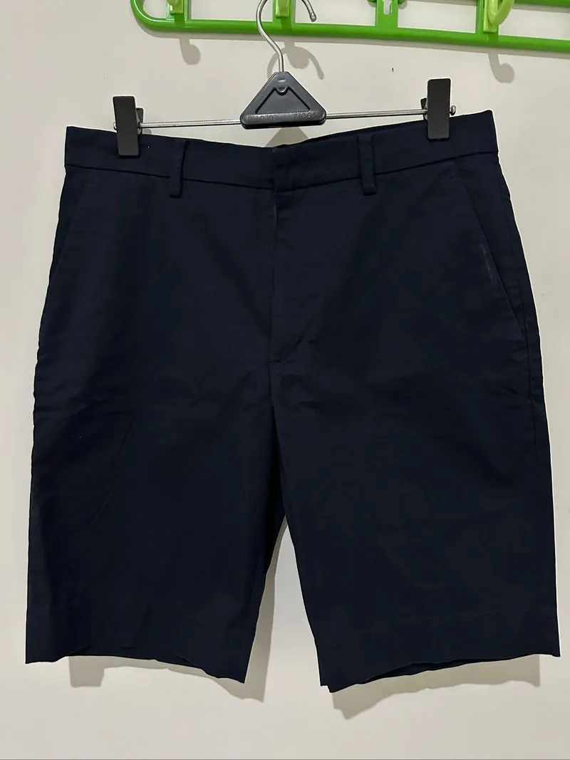 Celana Pendek Uniqlo size S photo 1
