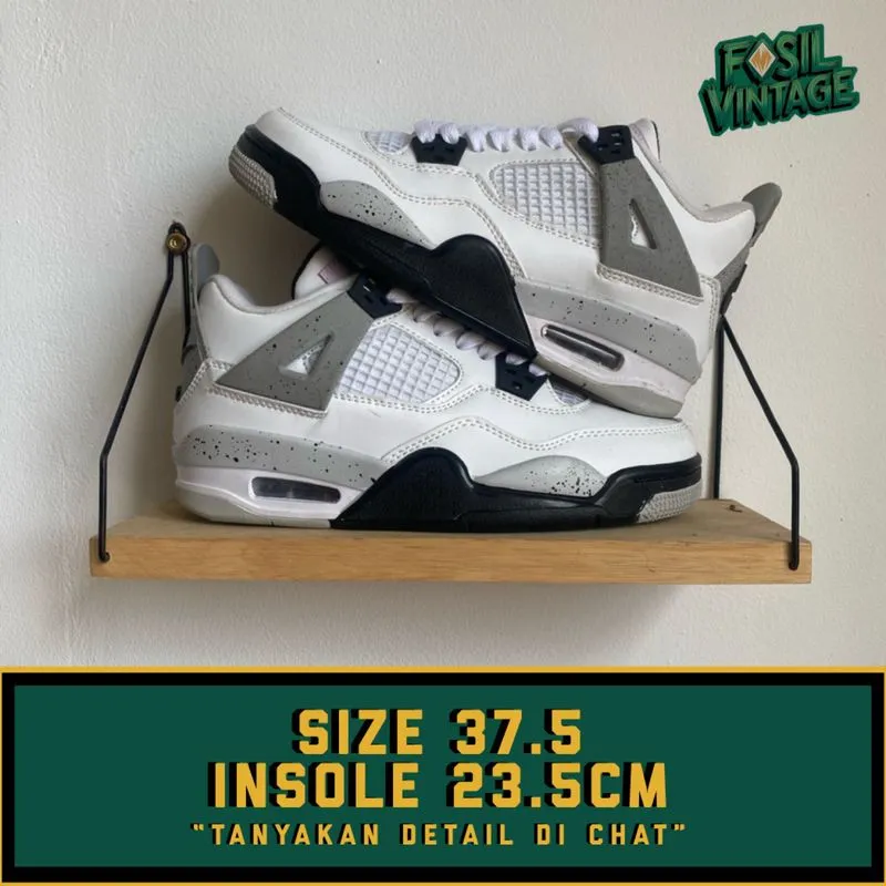 Nike Air Jordan 4 Retro White Cement photo 1