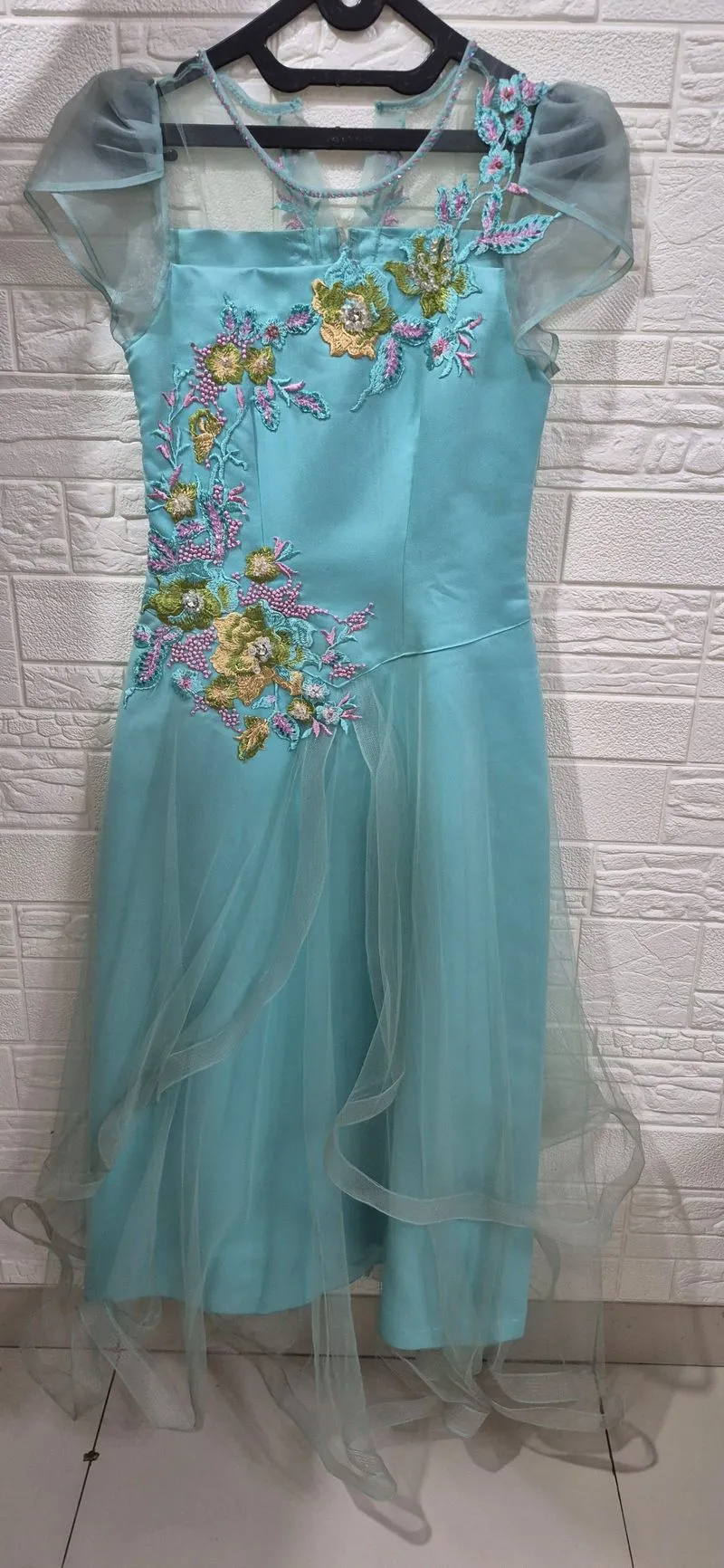 Dress pesta photo 1