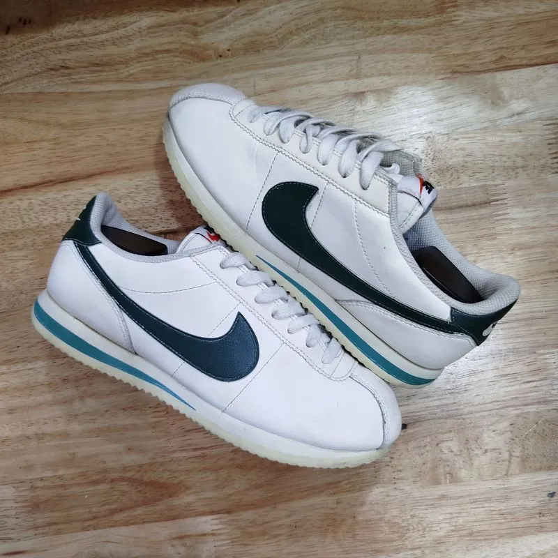 Nike Casual Sneakers Pria white green photo 1