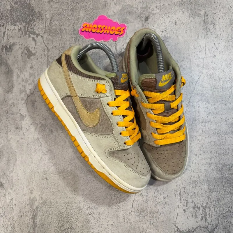 NIKE DUNK DUSTY OLIVE photo 1