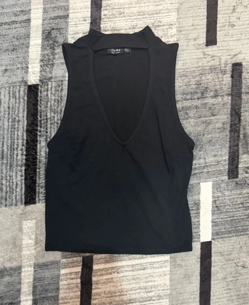 tanktop hitam photo 1
