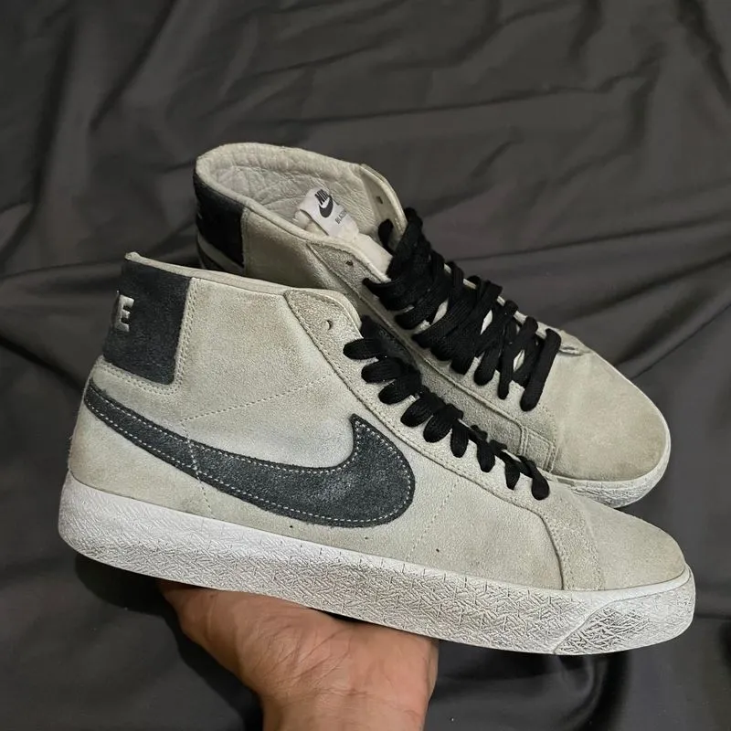 Nike Indie Casual Sneakers Pria black gray photo 1