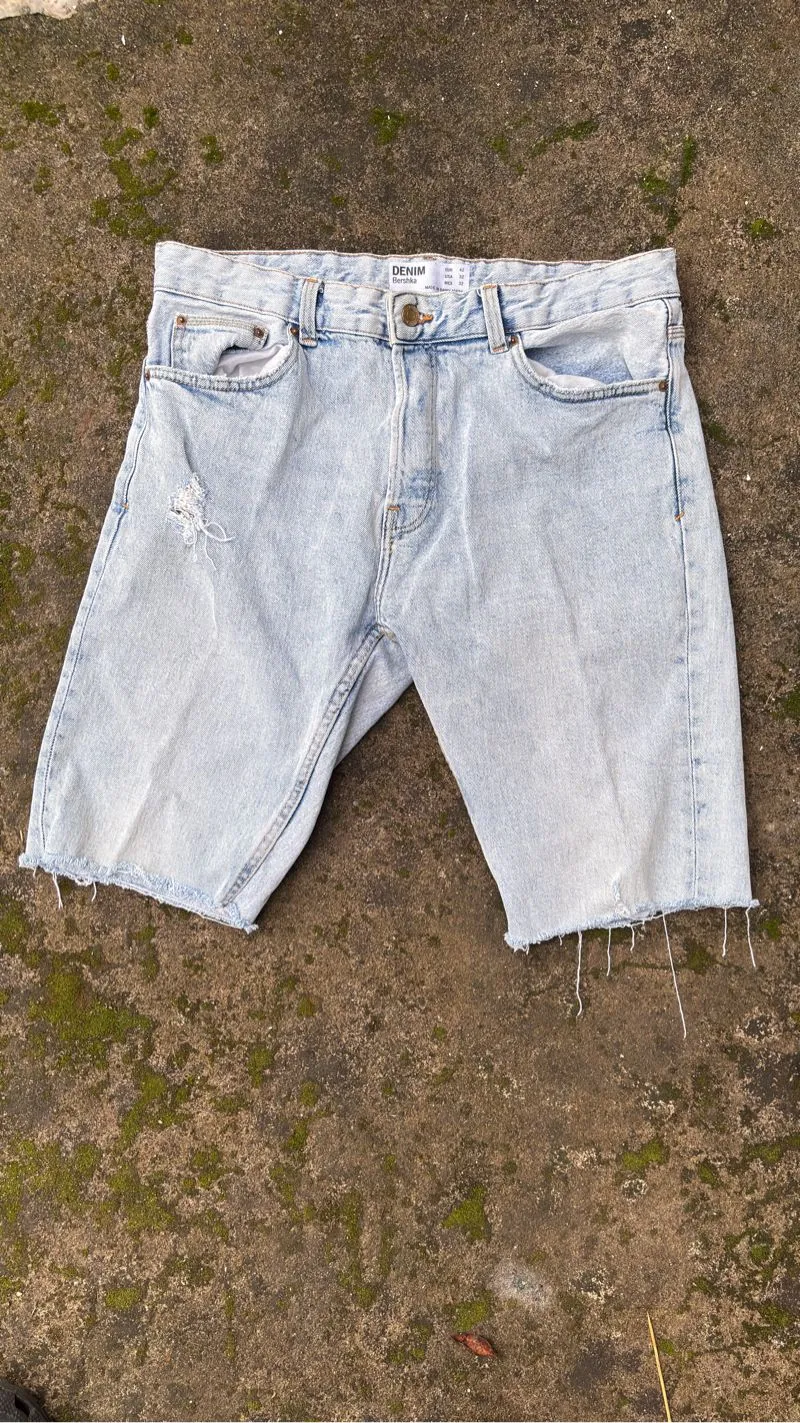 JORTS BERSHKA DENIM SLIM FIT photo 1