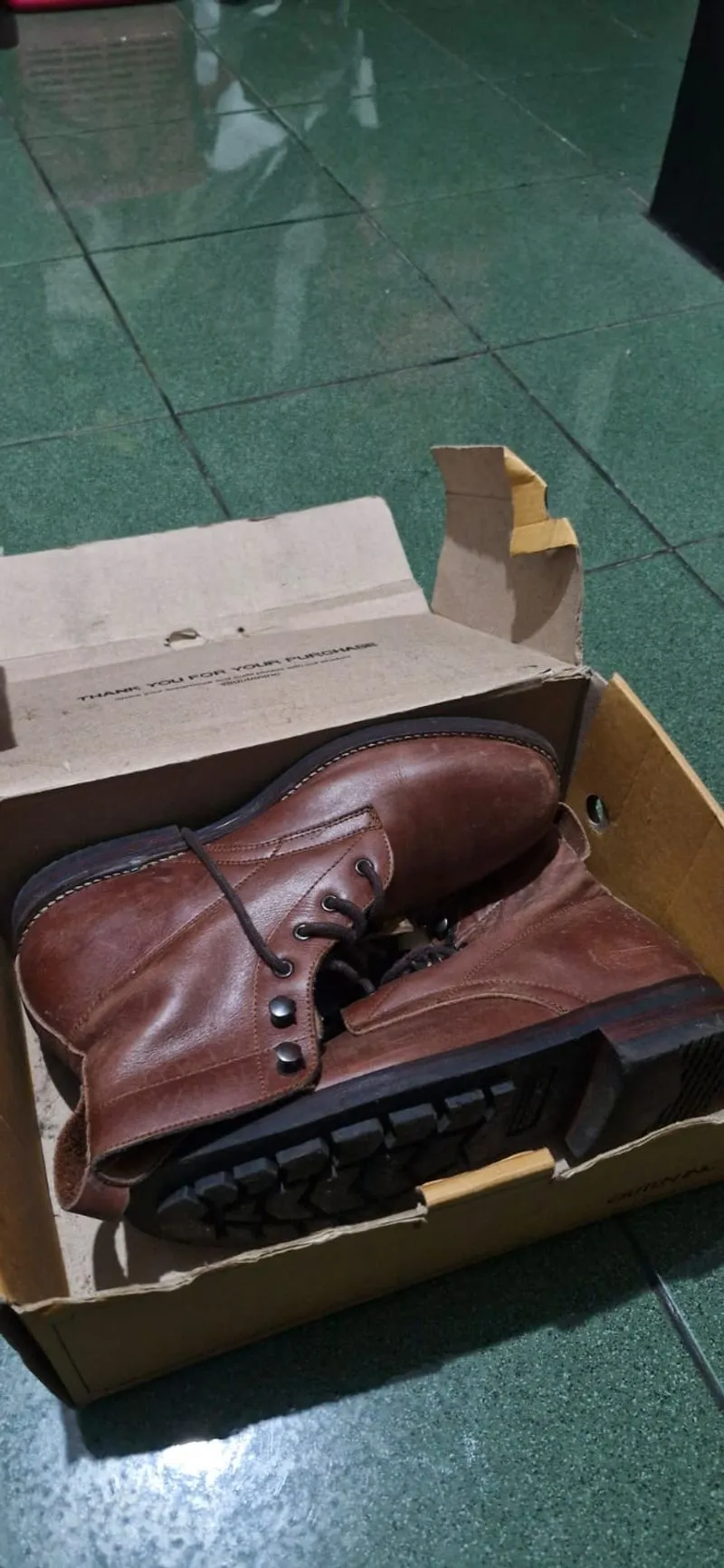 Boots Guten inc photo 1