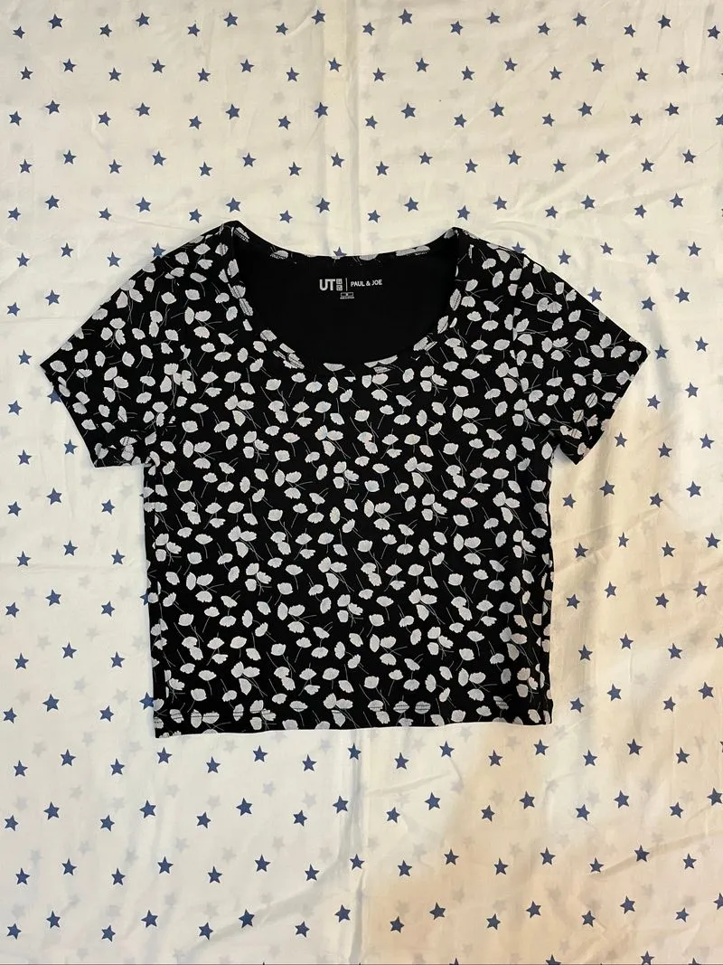 Floral Top photo 1