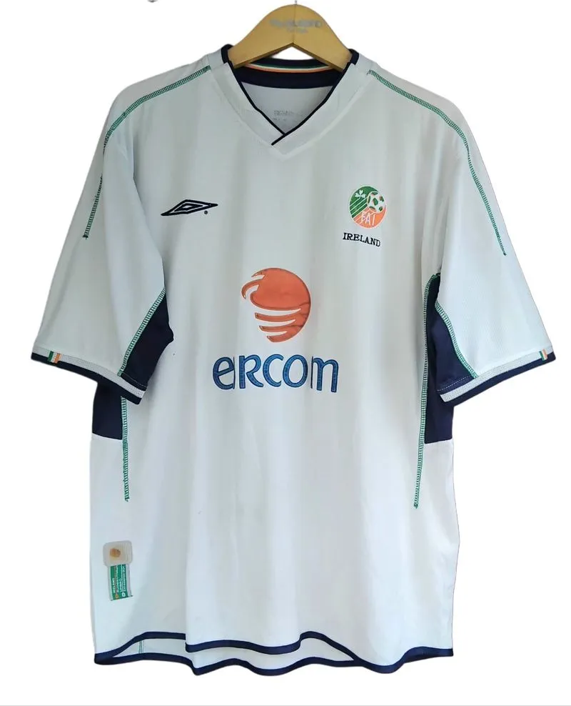 Republic of Ireland Umbro Football Jersey 2002 photo 1