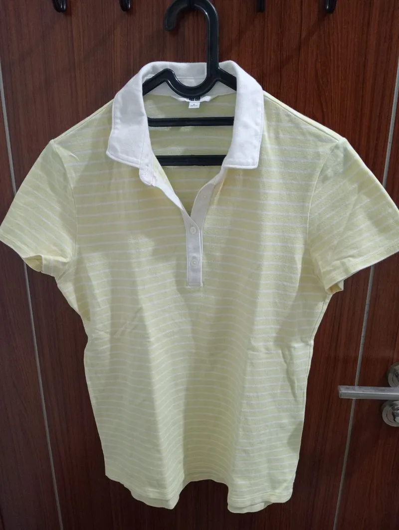 Kaos Uniqlo Masih Bagus photo 1