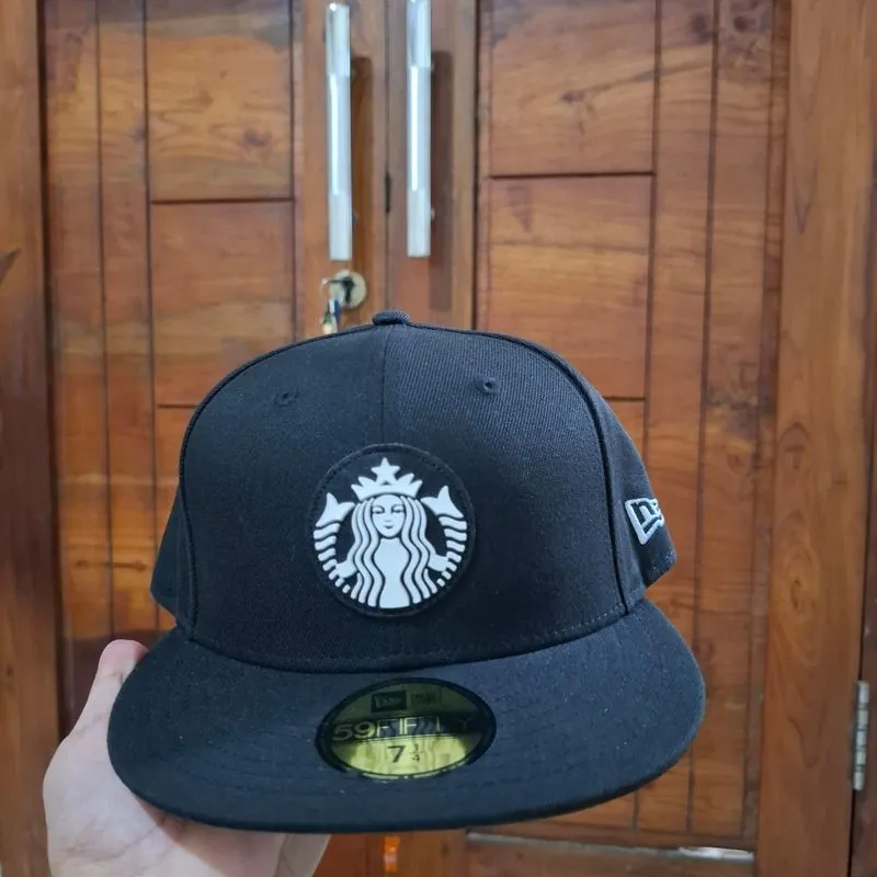 TOPI NEW ERA COLLABS STARBUCKS photo 1